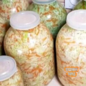 Квашена капуста хрустка і добре зберігається. Всі тонкощі закваски
